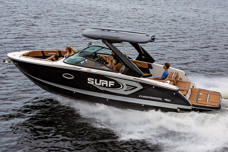 Bow-Rider-Boat-Chapparal